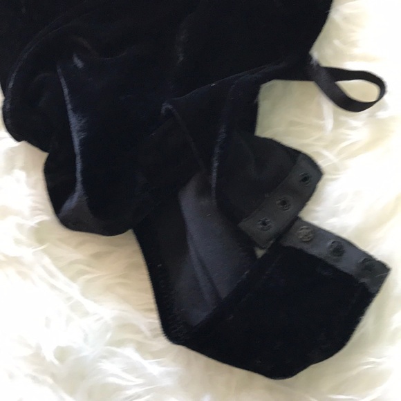 Alexa deep V velvet  lace body suit (LAST ONE) - Picture 7 of 8